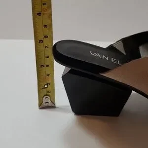 Vaneli Shoes Vaneli Smooth Suede Toe Ring Heeled Sandals Size